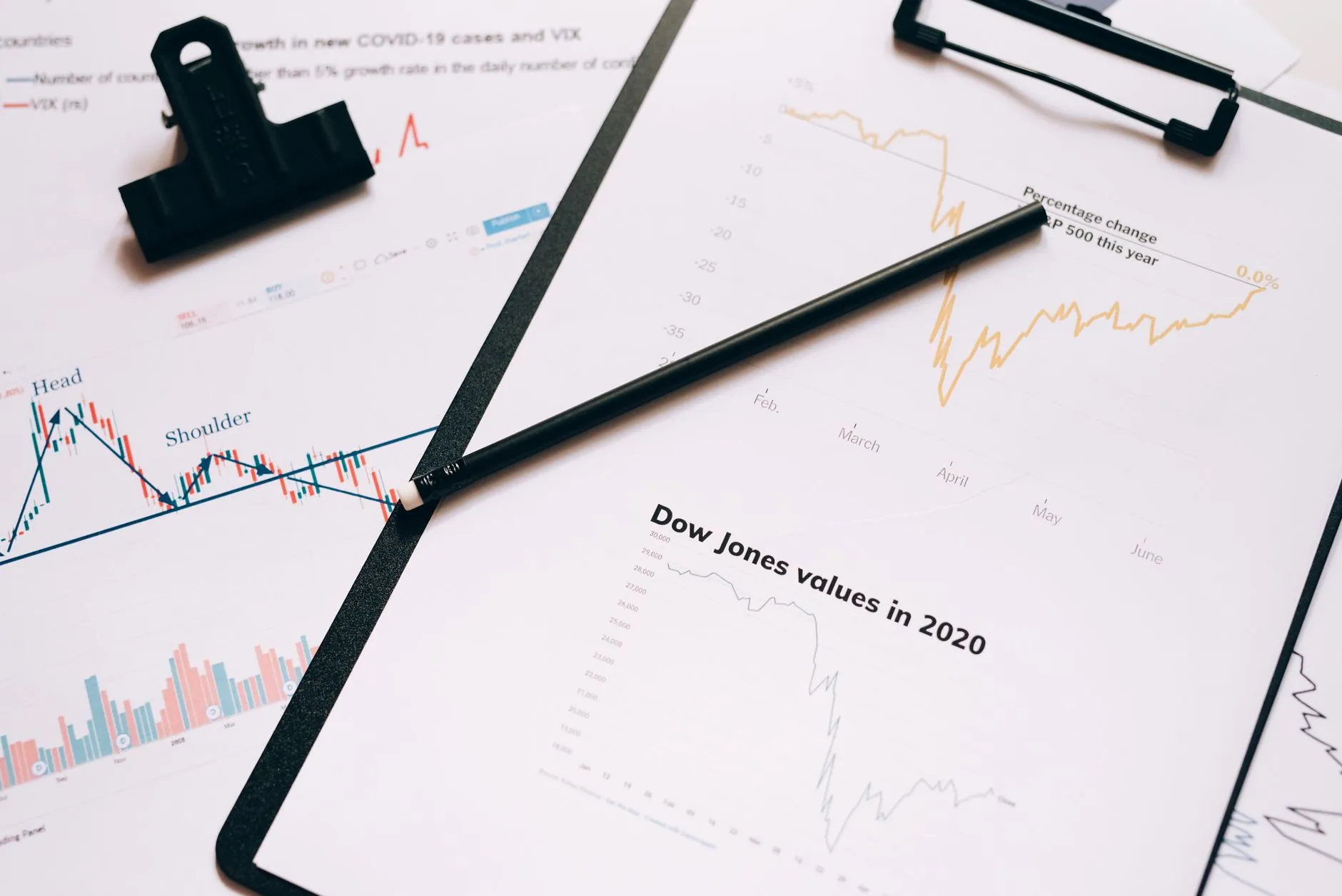 2025年企业宣传片制作技术趋势：AI赋能与沉浸式影像解析