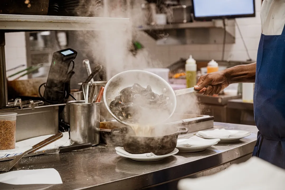 2025年企业宣传片制作技术趋势：AI赋能与沉浸式影像解析